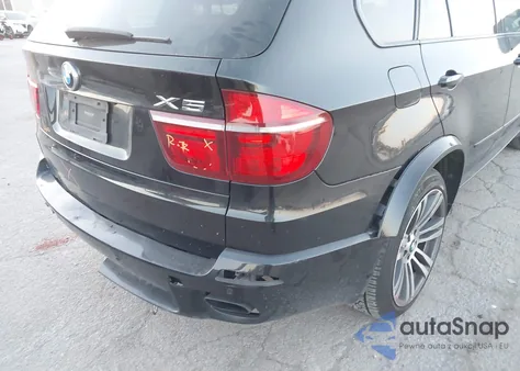 2013 BMW X5 xDrive50I z USA, uszkodzony, nr VIN 5UXZV8C51D0C15098